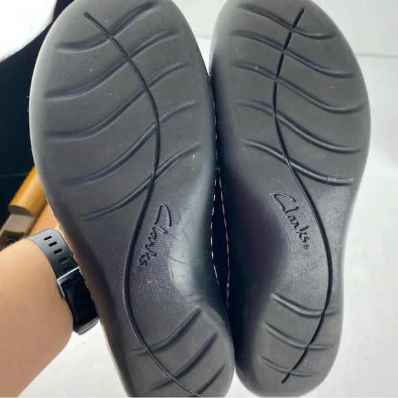 Clarks Collection Womens 6 Black Snakeskin Ashland Bubble Loafer Slip On - Picture 5 of 6